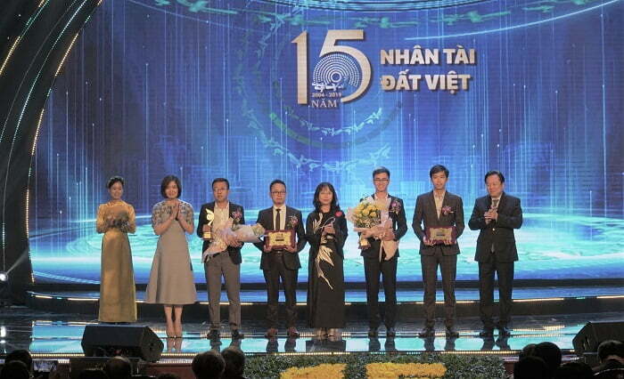 FSI vinh dự giành giải ba trong cuộc thi nhân tài đất Việt do Hội đồng giám khảo bình chọn